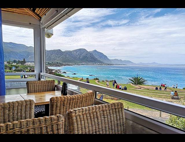 365M² RESTAURANT FOR SALE IN HERMANUS CENTRAL